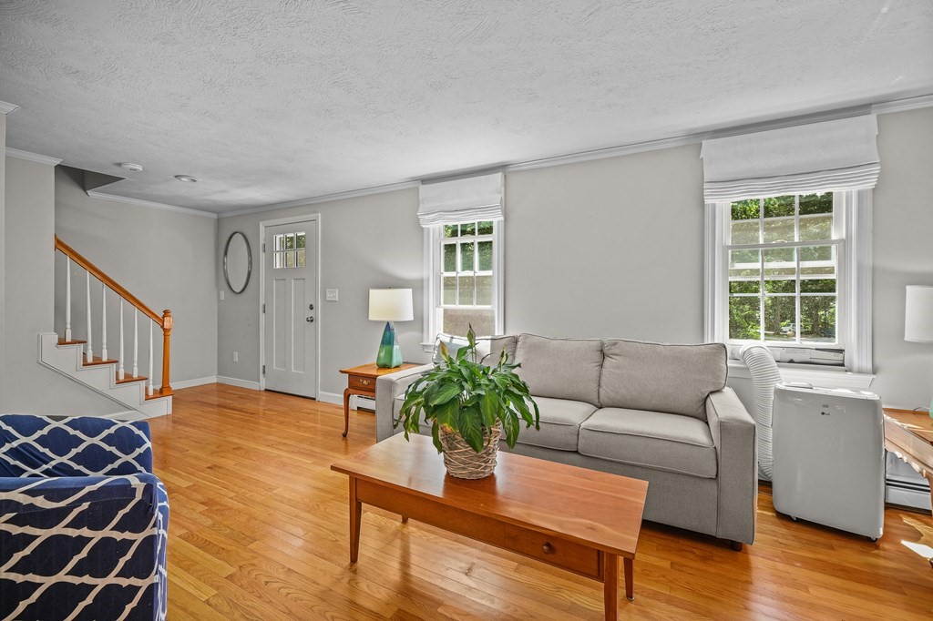 265 Old Oaken Bucket Road, Unit 1 Scituate, MA 02066 - Photo 3 of 35 Gallery Image 3