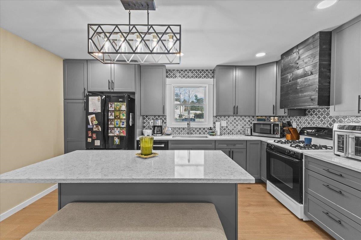 281 Red Oak Drive Colchester, VT 05446 - Photo 16 of 60