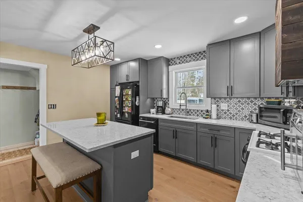 $524,900 | 281 Red Oak Drive, Colchester, VT 05446