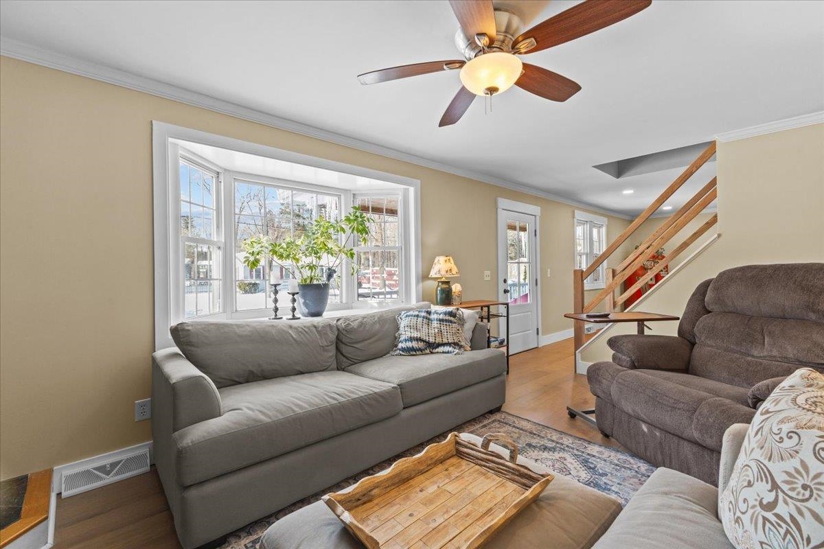 281 Red Oak Drive Colchester, VT 05446 - Photo 6 of 60