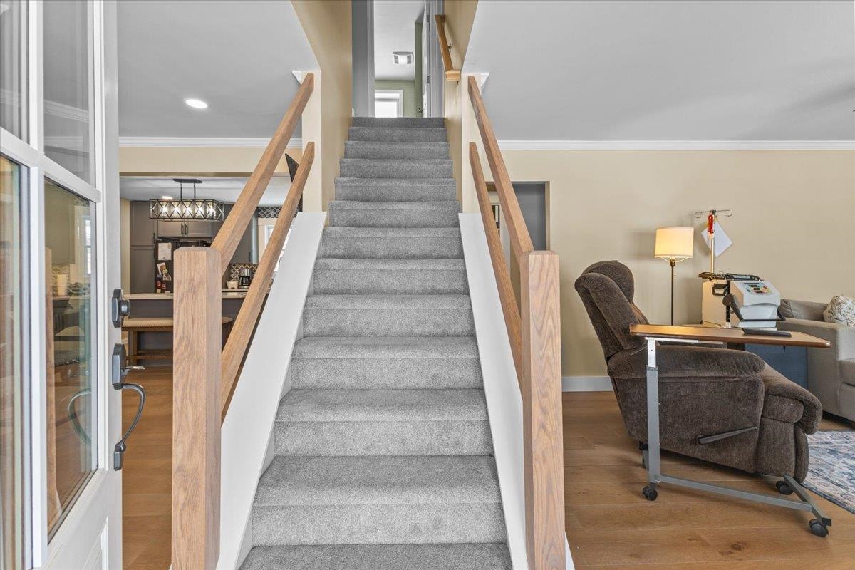 281 Red Oak Drive Colchester, VT 05446 - Photo 10 of 60