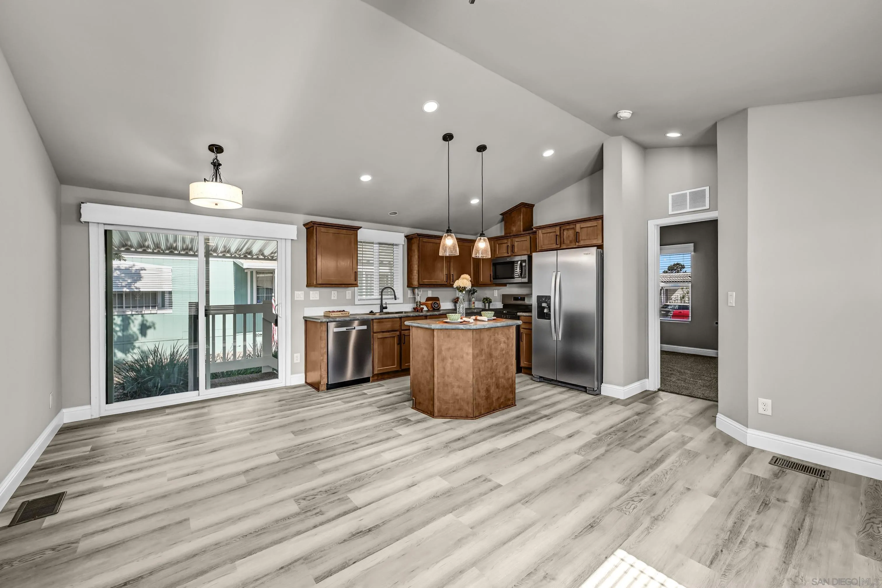 1174 East Main Street, Unit 31 El Cajon, CA 92021 - Photo 5 of 24