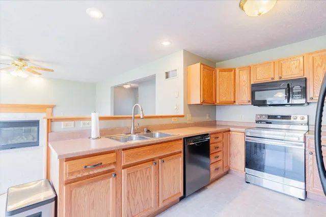 $229,900 | 417 Robert Drive, Normal, IL 61761