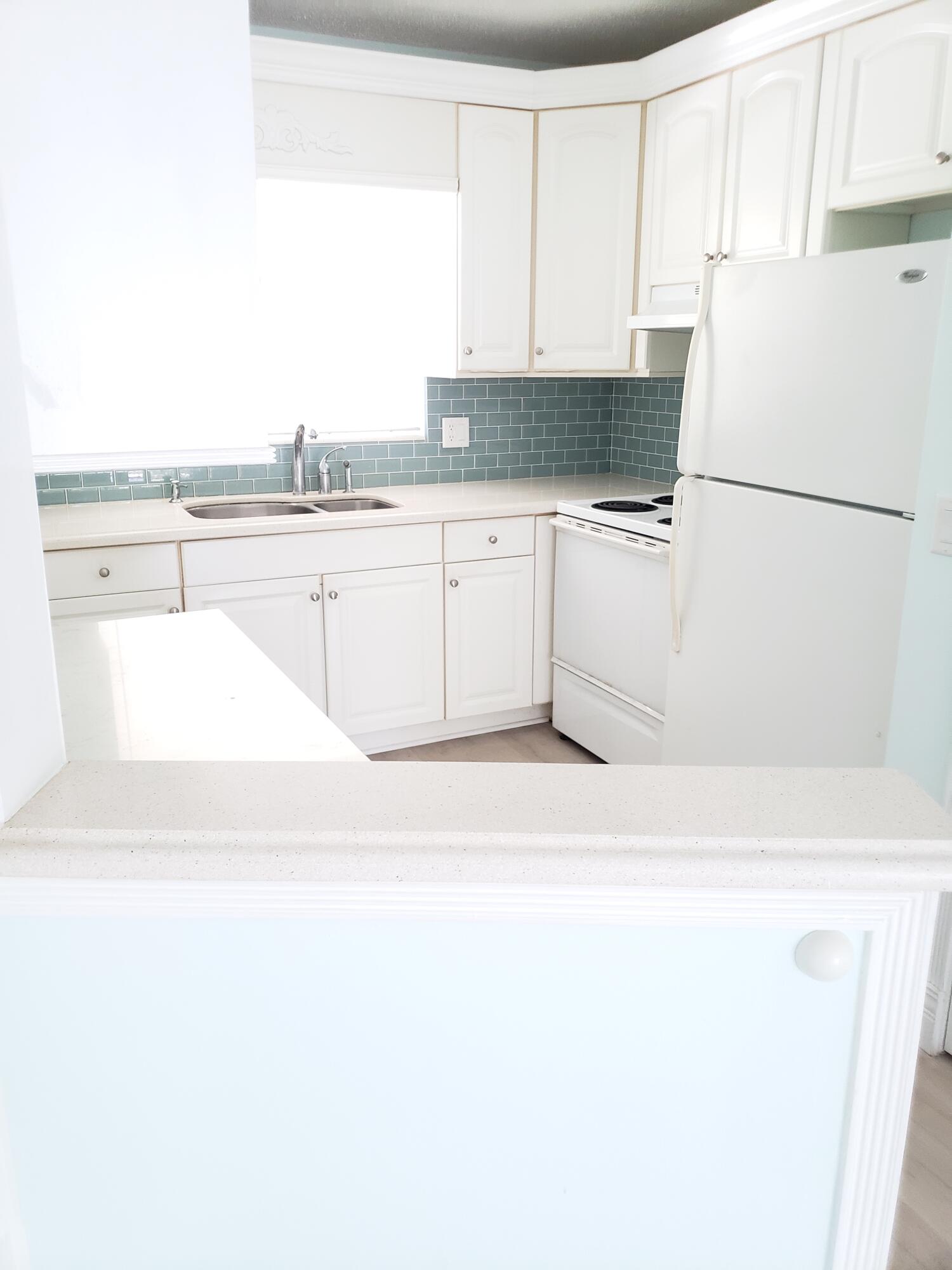 91 Willow Road, Unit 106 Tequesta, FL 33469 - Photo 10 of 10 kitchen