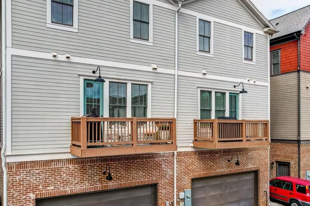 a front view of a house with granite countertop