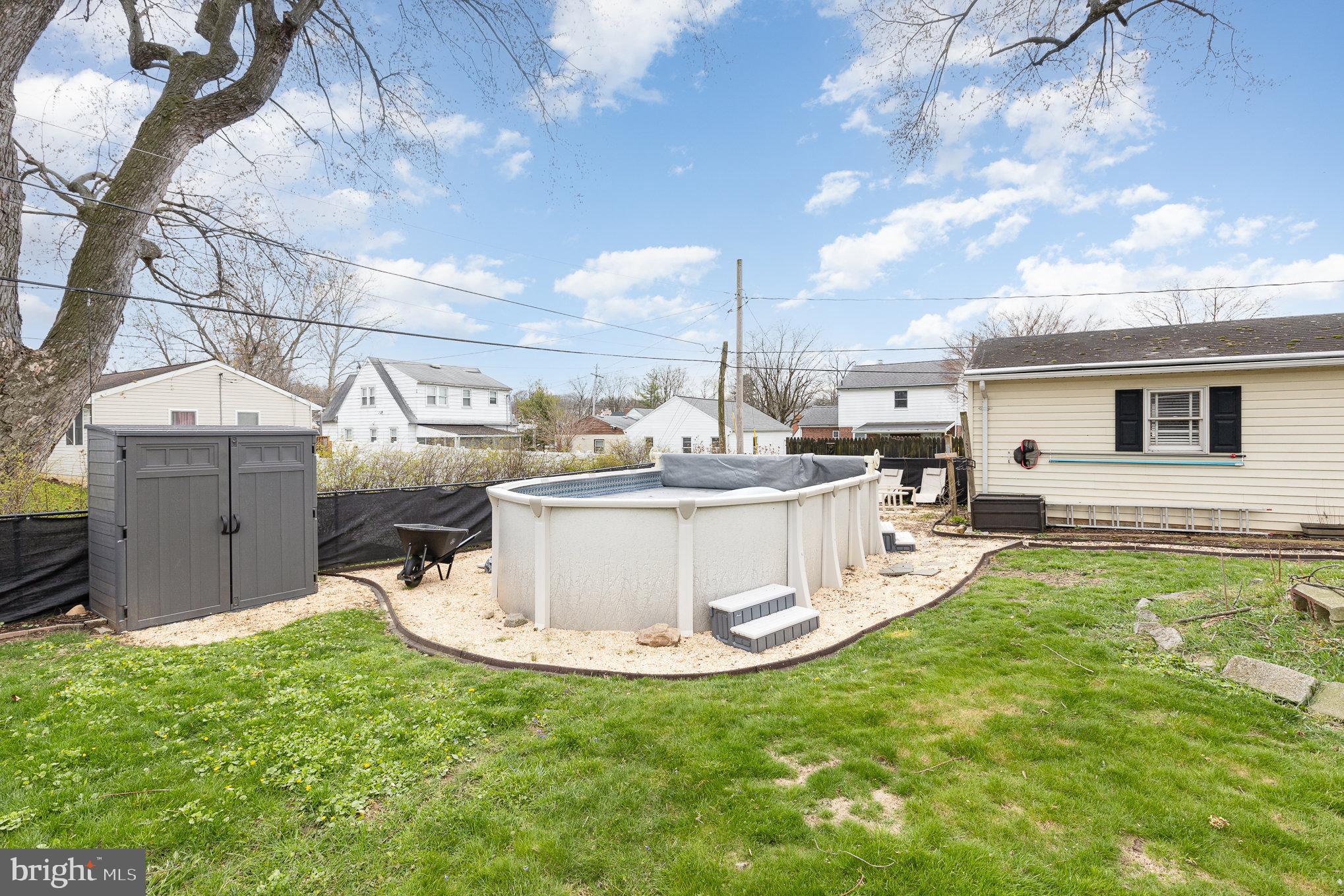 22 Maple Street Middletown, PA 17057 - Photo 26 of 28 Salt water pool