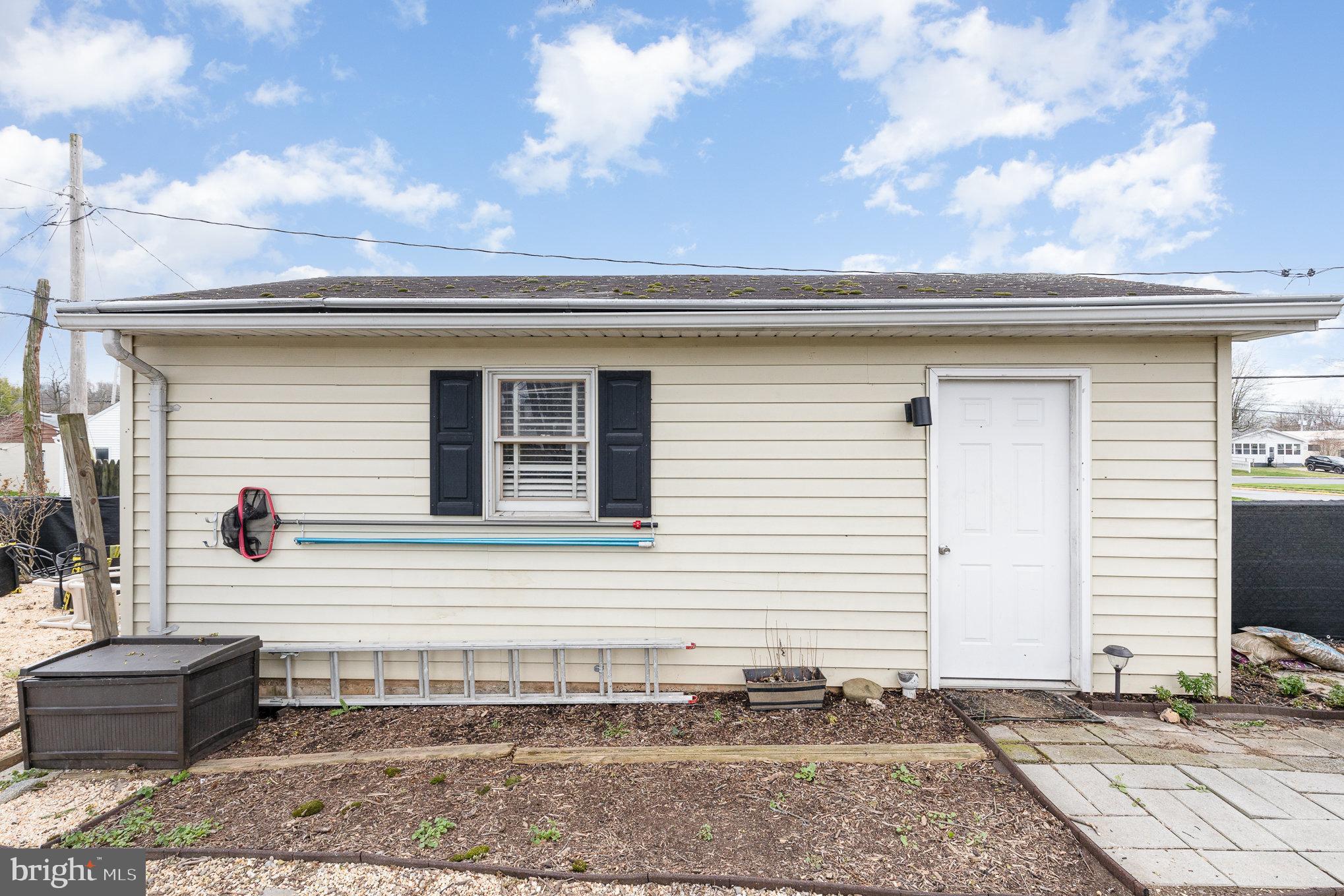 22 Maple Street Middletown, PA 17057 - Photo 27 of 28 Garage