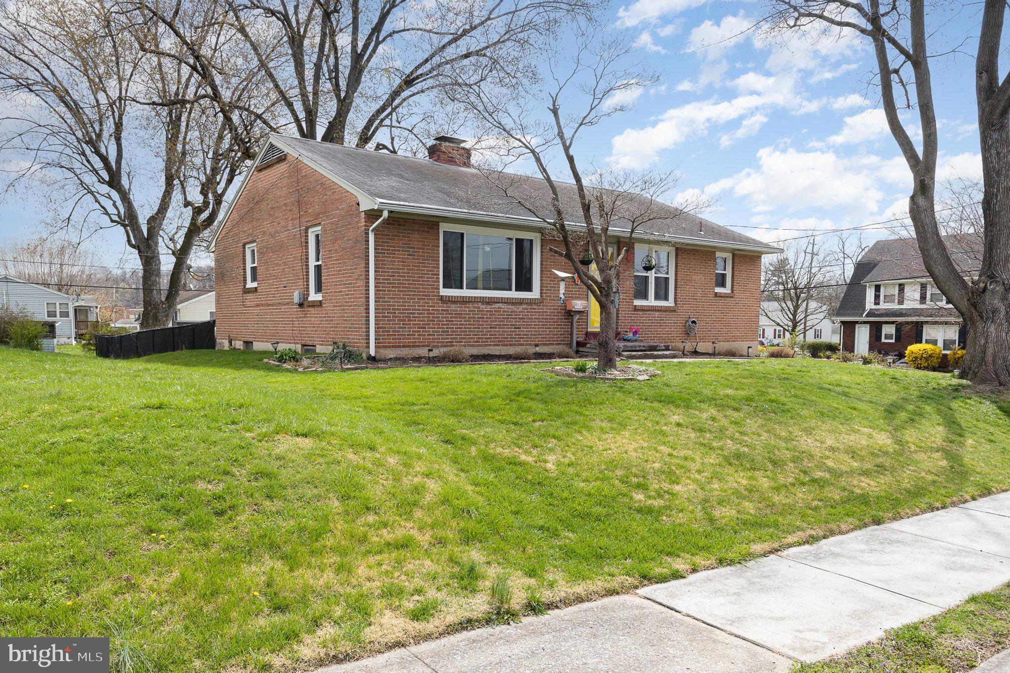 22 Maple Street Middletown, PA 17057 - Photo 3 of 28 Gallery Image 3