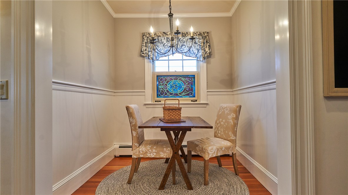 9 Elm Street Westerly, RI 02891 - Photo 11 of 37 Breakfast nook.