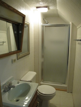 25 Fowler Road Northbridge, MA 01534 - Photo 28 of 30 a bathroom with a sink toilet and shower