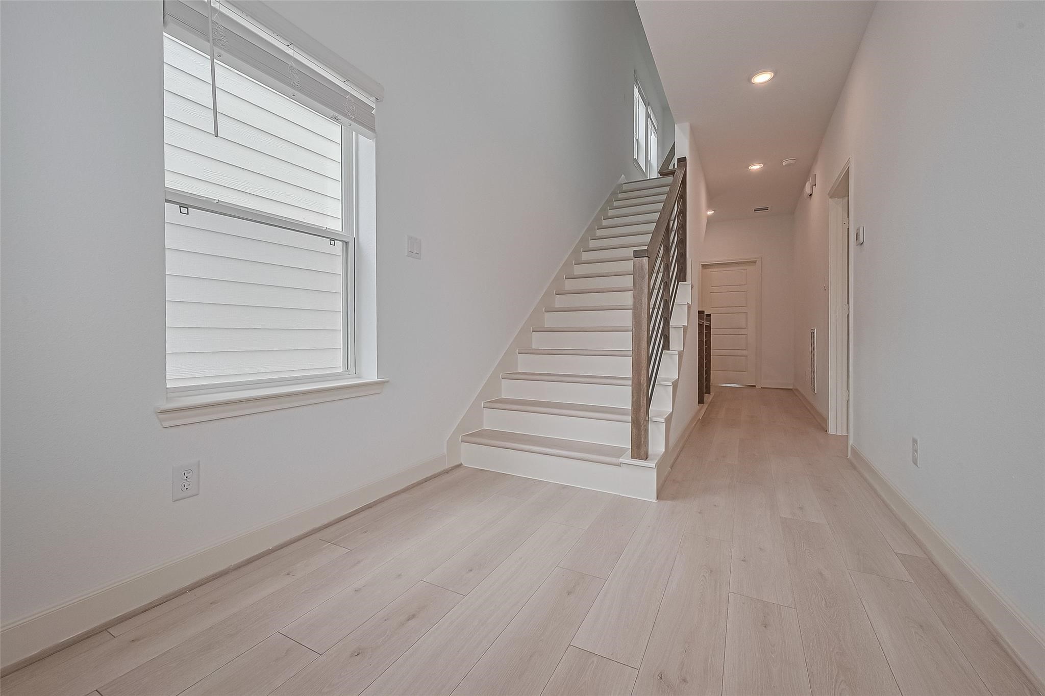 8913 Grovner Place Houston, TX 77080 - Photo 15 of 44