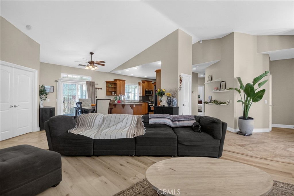 11380 Rochester Road Phelan, CA 92371 - Photo 13 of 55