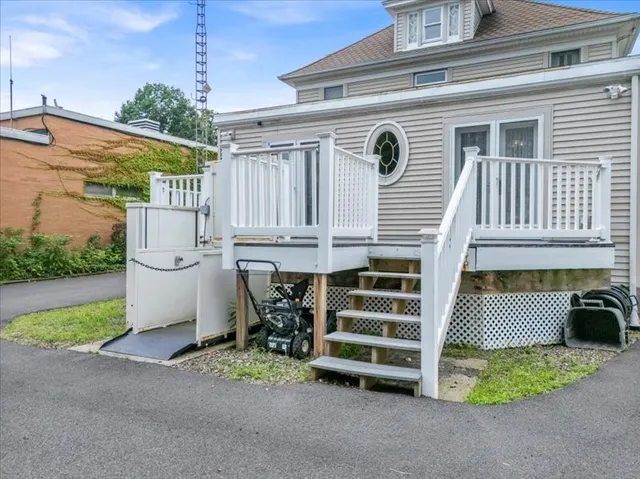 $1,200 | 217 Jefferson Avenue, Unit 1, Endicott, NY 13760