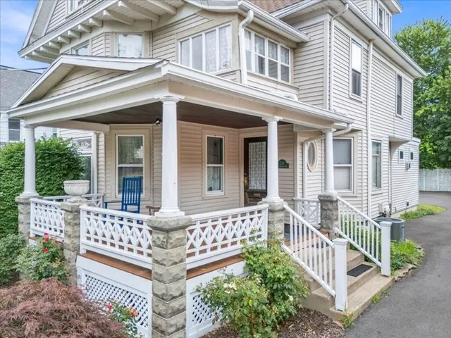 $1,200 | 217 Jefferson Avenue, Unit 1, Endicott, NY 13760