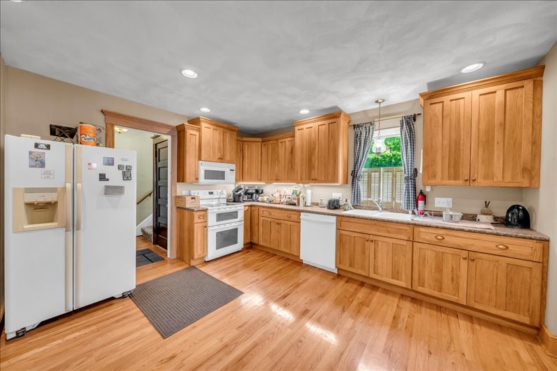 217 Jefferson Avenue, Unit 1 Endicott, NY 13760 - Photo 6 of 14