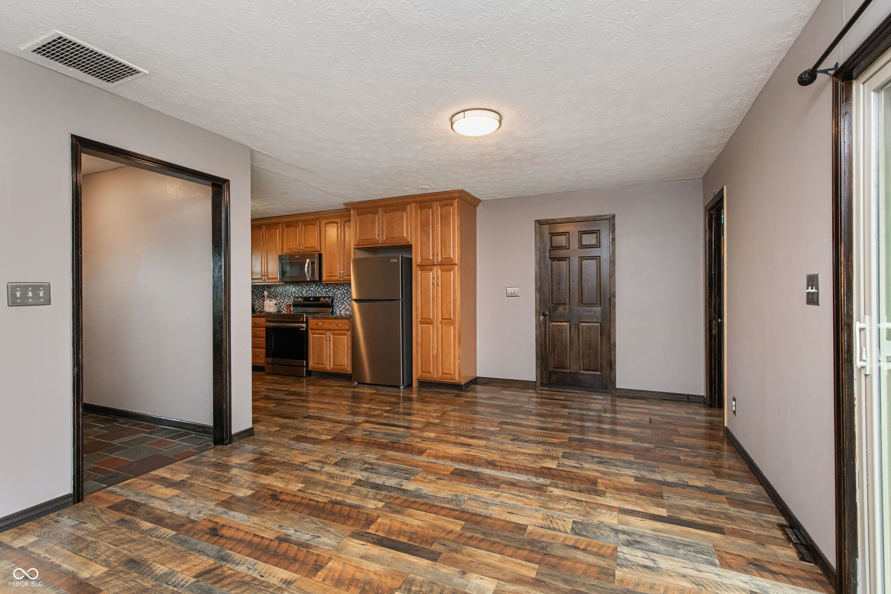 1202 East Stop 10 Road Indianapolis, IN 46227 - Photo 11 of 50 Gallery Image 11