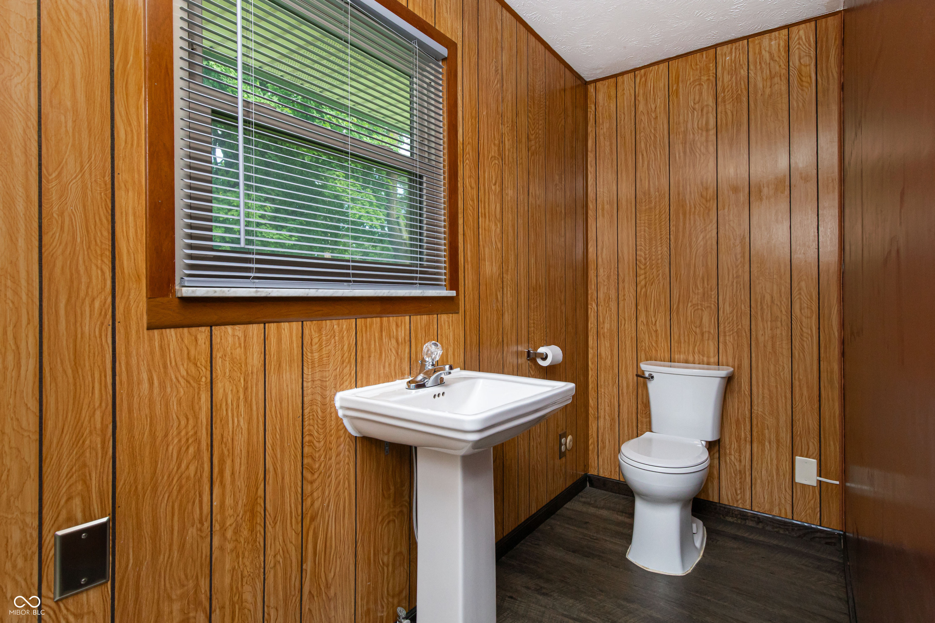 1202 East Stop 10 Road Indianapolis, IN 46227 - Photo 22 of 50 Gallery Image 22