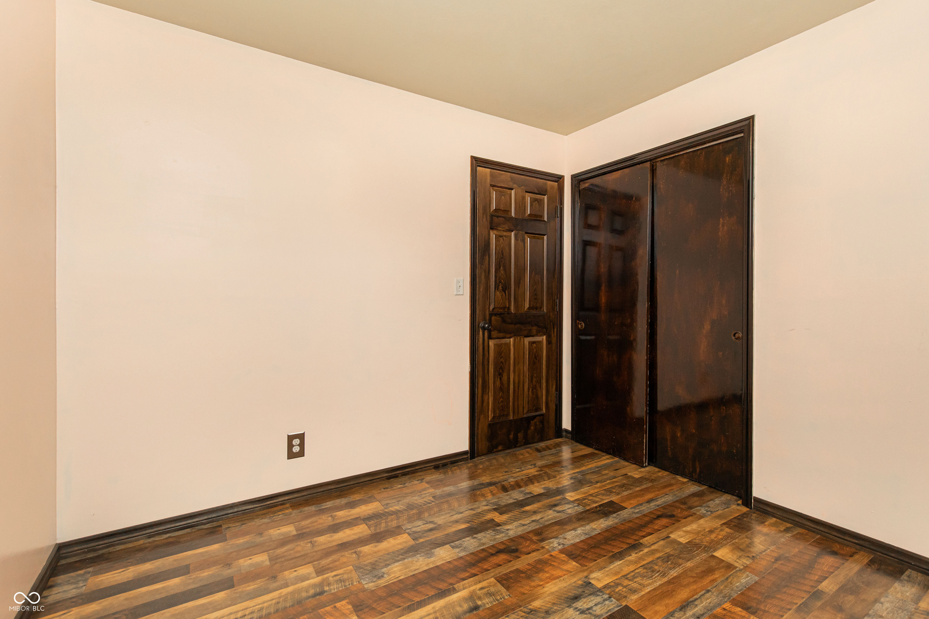 1202 East Stop 10 Road Indianapolis, IN 46227 - Photo 31 of 50 Gallery Image 31