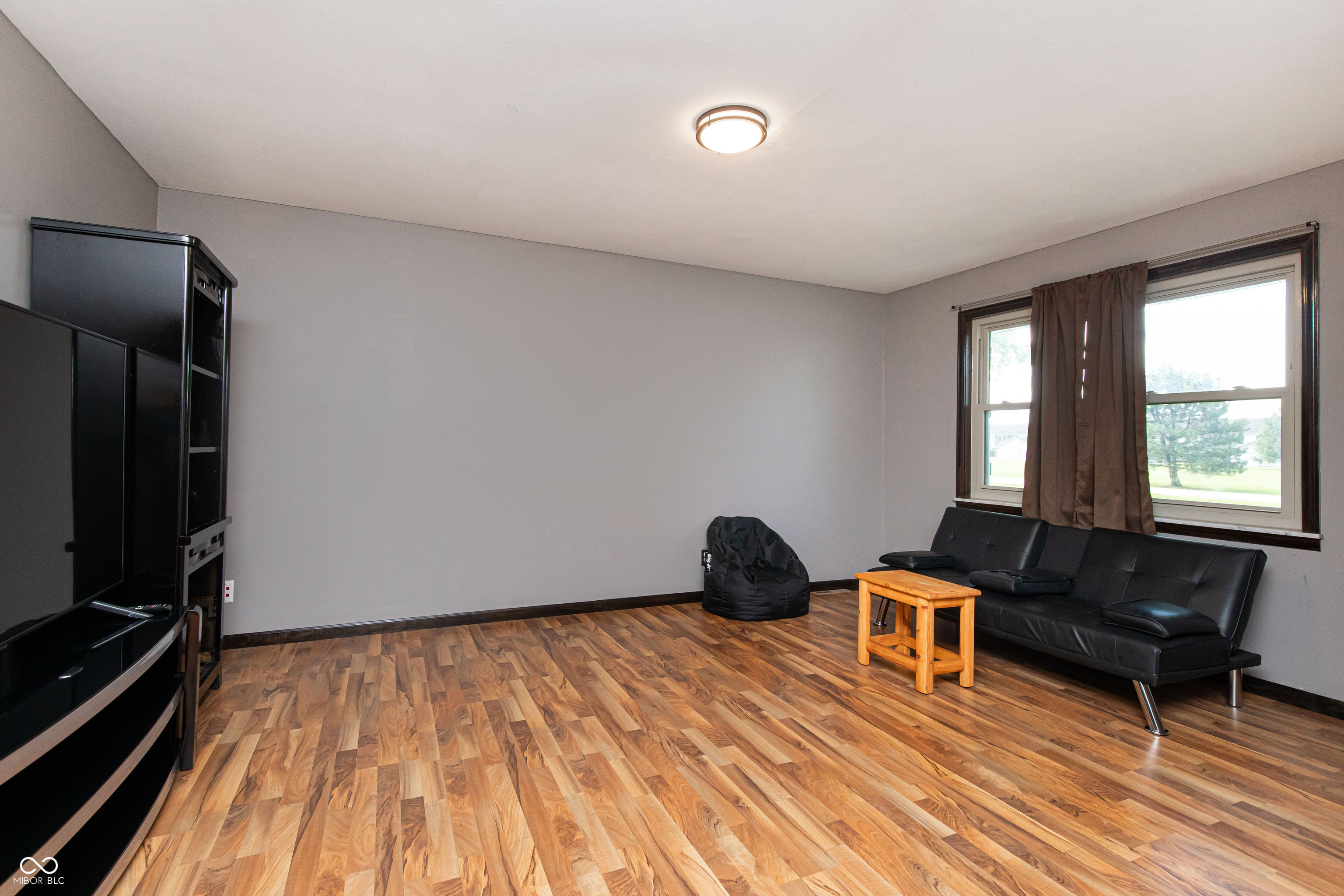 1202 East Stop 10 Road Indianapolis, IN 46227 - Photo 7 of 50 Gallery Image 7