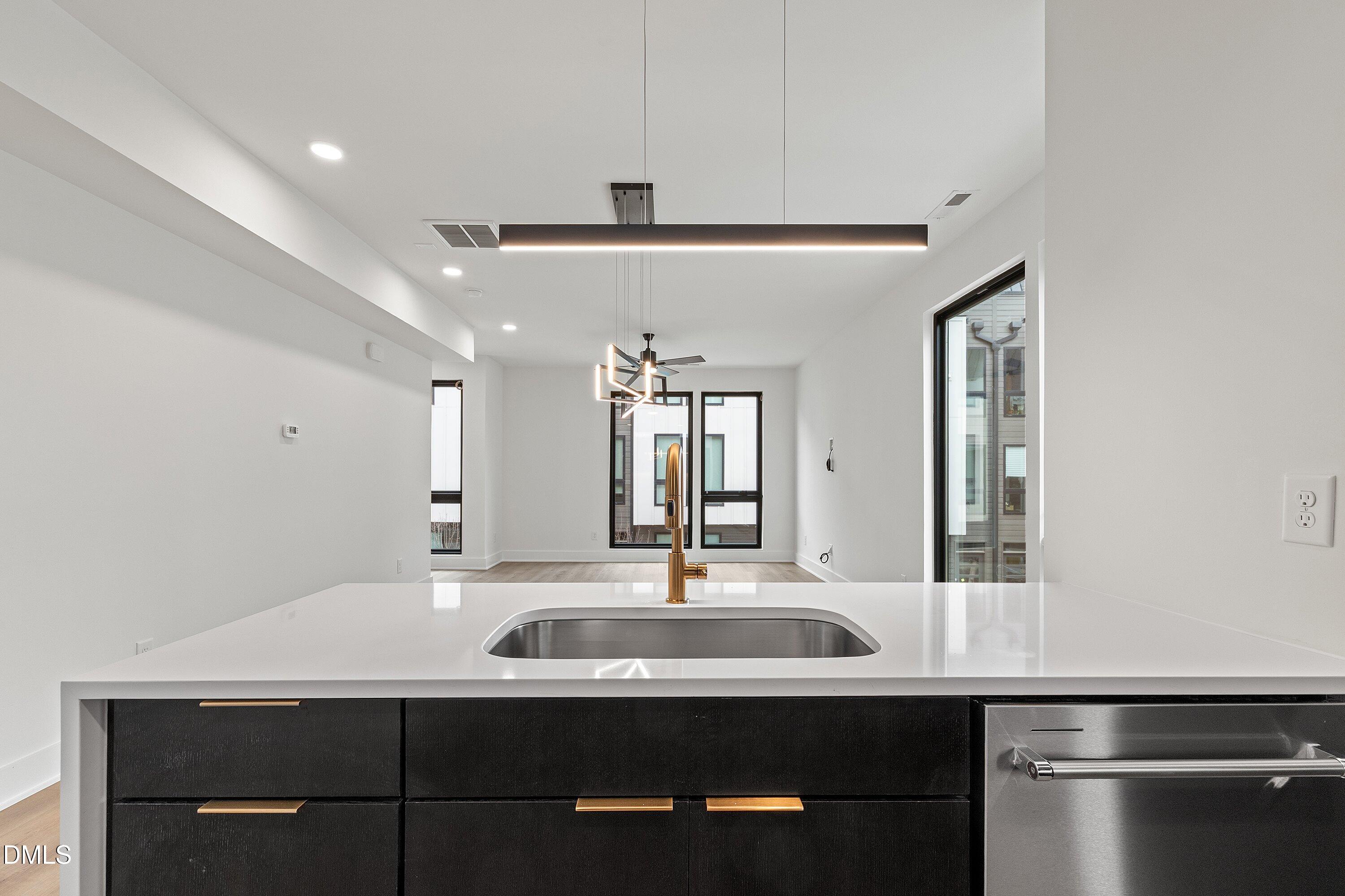 512 Gordon Street, Unit 305 Durham, NC 27701 - Photo 6 of 28 06-512 Gordon St, 305_0942