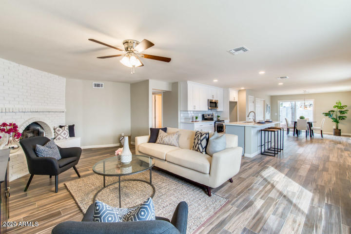 5908 West Redfield Road Glendale, AZ 85306 - Photo 3 of 41 Staged