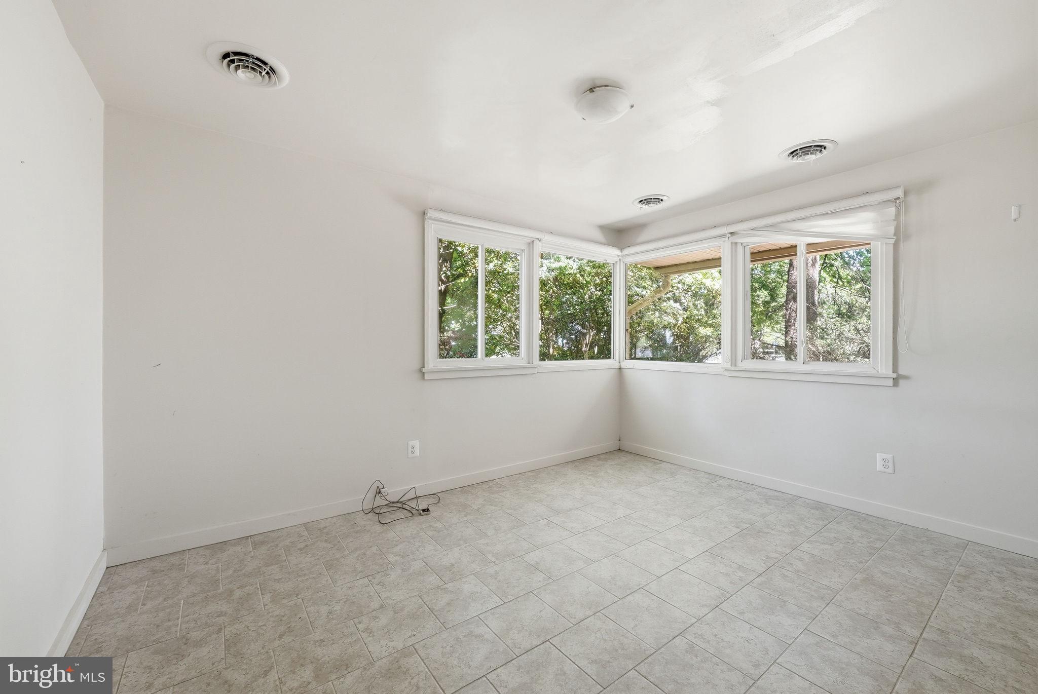 7119 Alger Road Falls Church, VA 22042 - Photo 17 of 22 Gallery Image 17