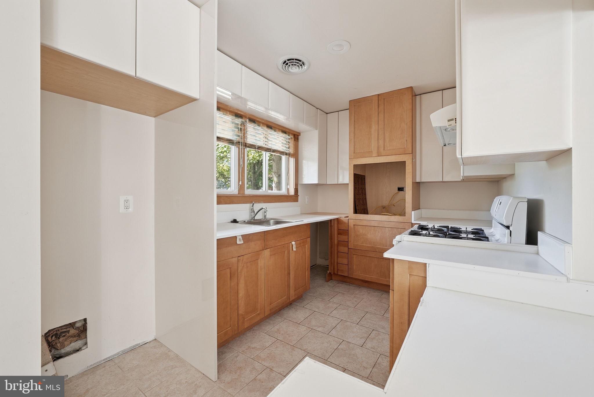 7119 Alger Road Falls Church, VA 22042 - Photo 8 of 22 Gallery Image 8