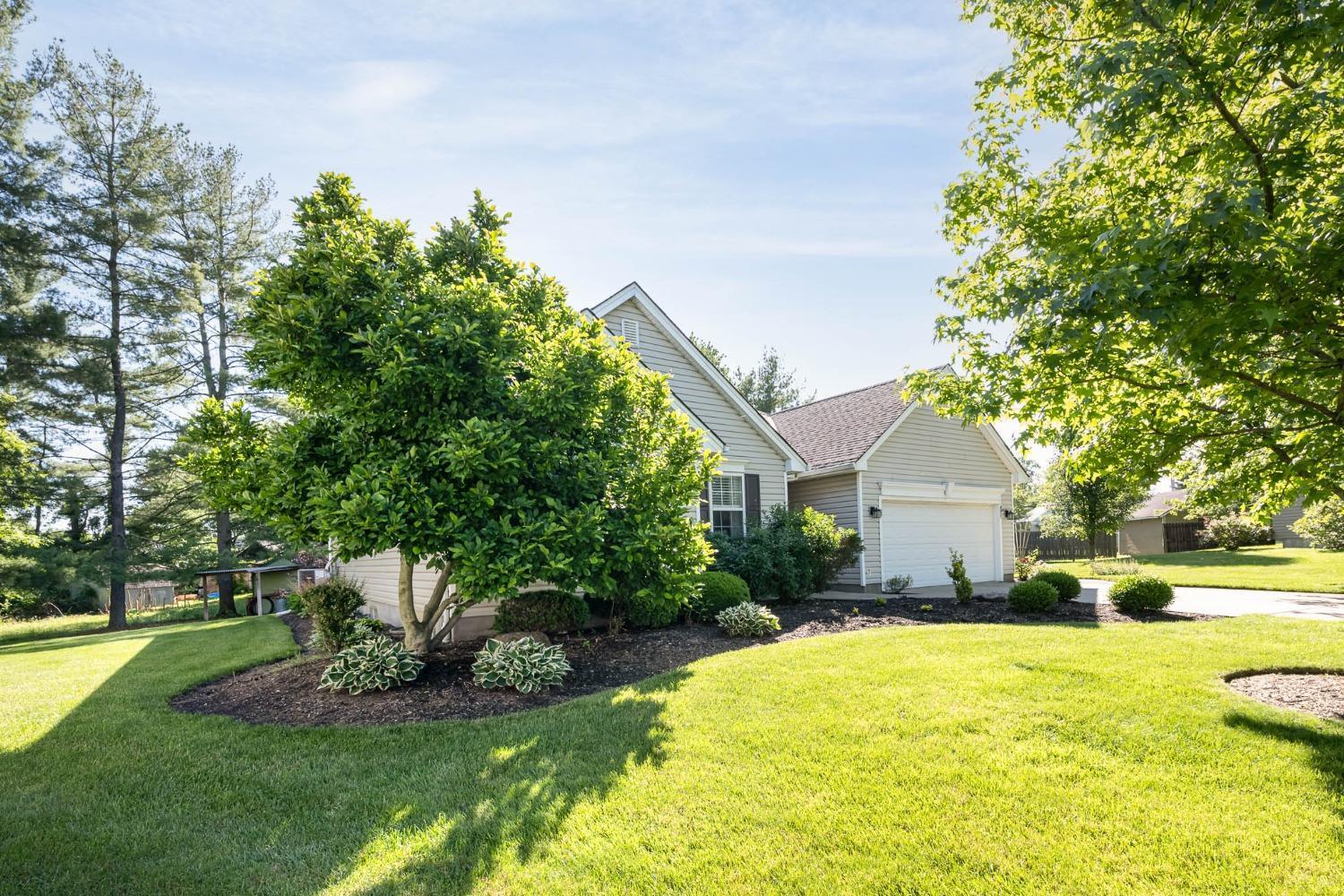 61 Willow Ridge Court Maineville, OH 45039 - Photo 2 of 20 Gallery Image 2
