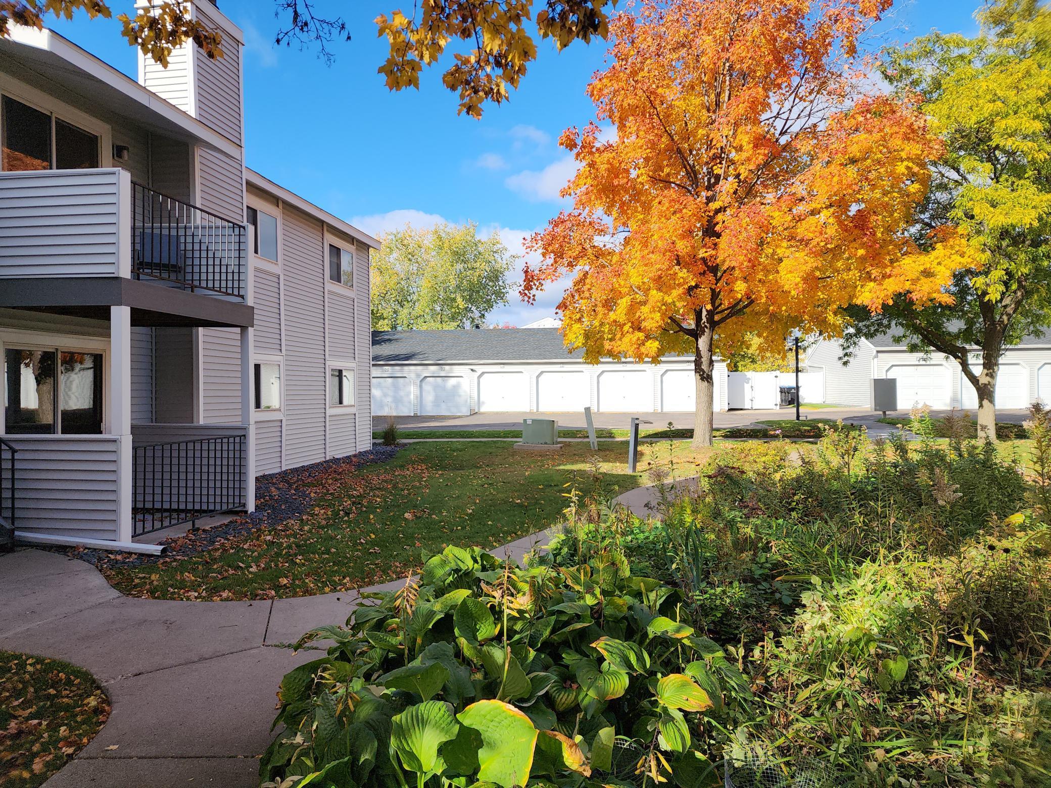 1721 Fulham Street, Unit F Lauderdale, MN 55113 - Photo 3 of 55