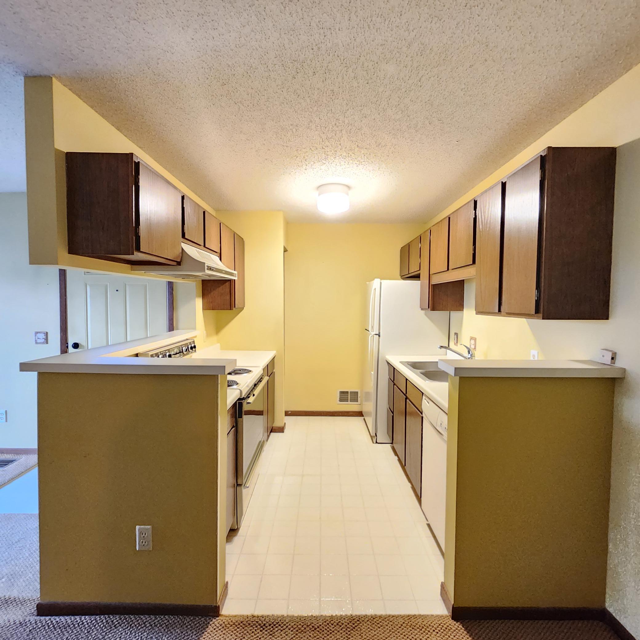 1721 Fulham Street, Unit F Lauderdale, MN 55113 - Photo 8 of 55