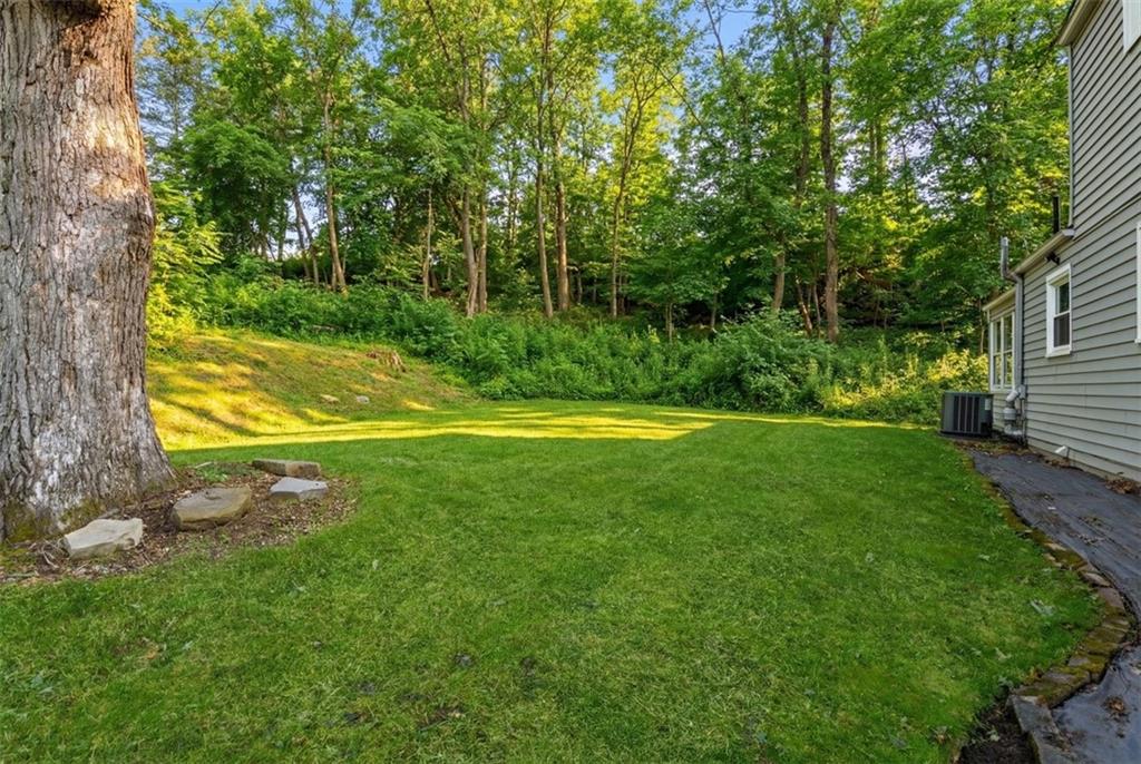 6 Suffolk Drive Coraopolis, PA 15108 - Photo 36 of 39