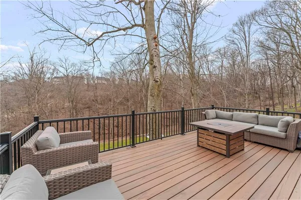 $349,900 | 359 Hunting Creek Road, Canonsburg, PA 15317