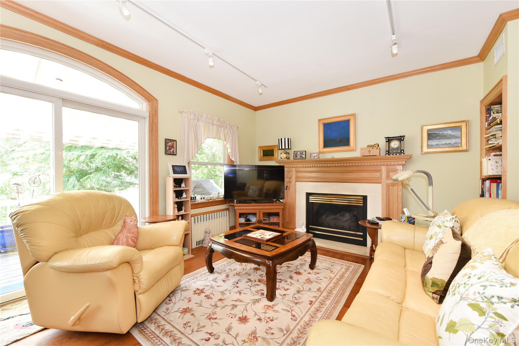 328 38th Road Queens, NY 11363 - Photo 19 of 35
