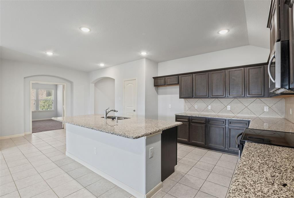 8020 Privet Street Forney, TX 75126 - Photo 14 of 40