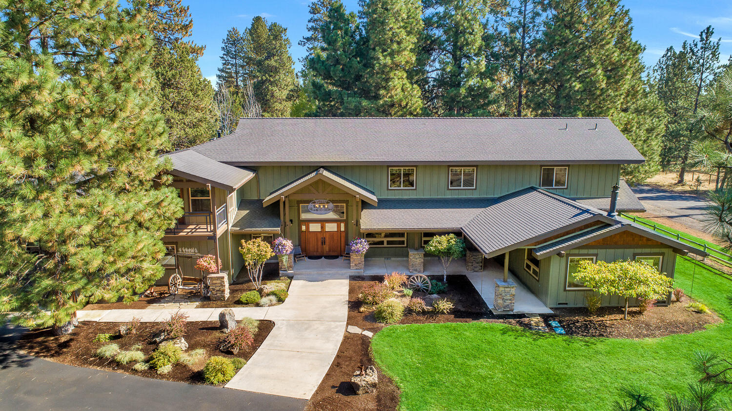 15630 Trapper Point Road Sisters, OR 97759 - Photo 1 of 67 1