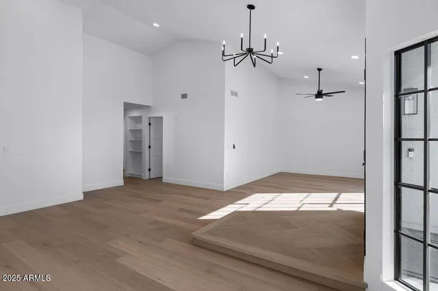 $695,000 | 2654 East Kenwood Street, Mesa, AZ 85213