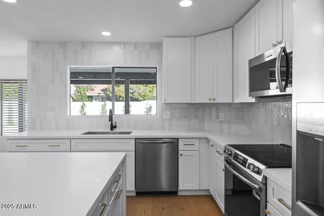 $695,000 | 2654 East Kenwood Street, Mesa, AZ 85213