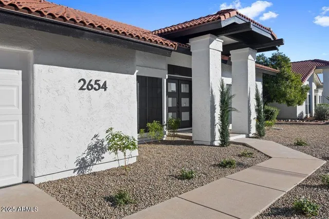$695,000 | 2654 East Kenwood Street, Mesa, AZ 85213