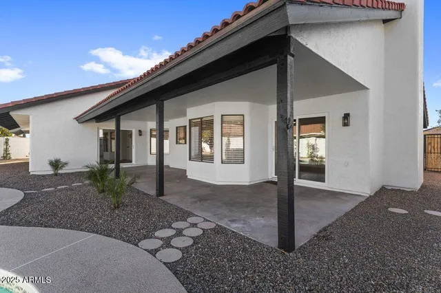 $695,000 | 2654 East Kenwood Street, Mesa, AZ 85213