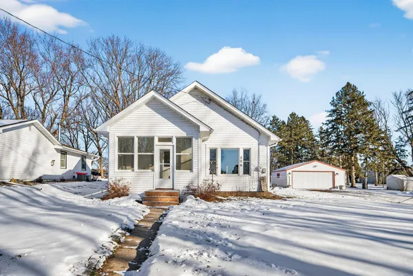 $321,800 | 306 North Division Street, Roberts, WI 54023