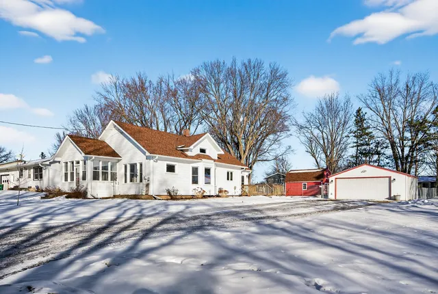 $315,000 | 306 North Division Street, Roberts, WI 54023