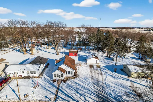 $315,000 | 306 North Division Street, Roberts, WI 54023