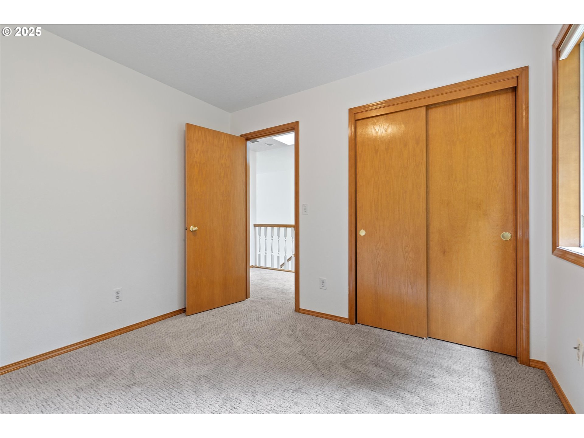 3475 Upper Drive Lake Oswego, OR 97035 - Photo 22 of 44 a view of an empty room with window
