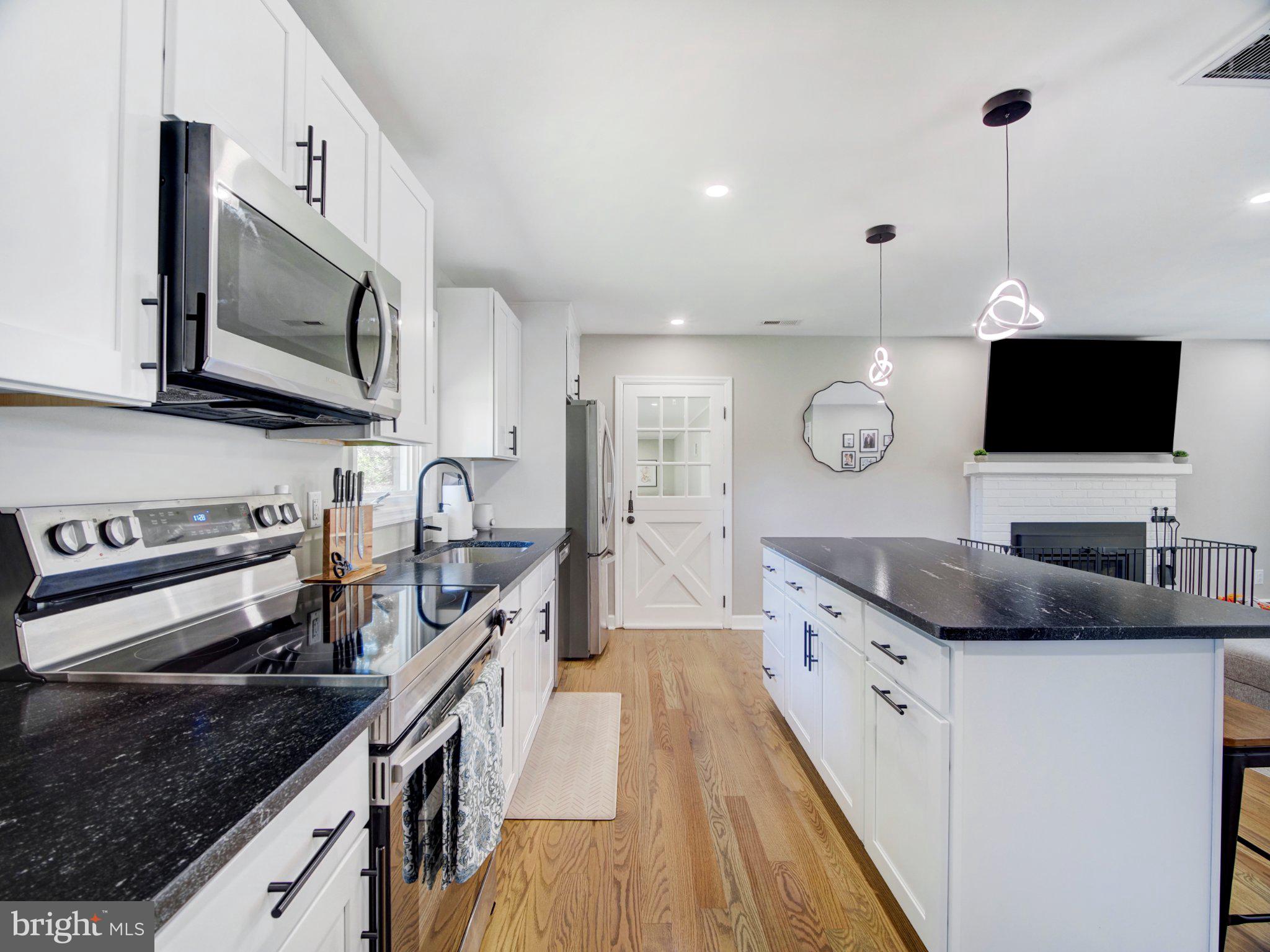 86 Extonville Road Hamilton, NJ 08620 - Photo 7 of 27 Modern kitchen with sleek finishes.