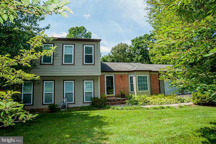 12337 Coleraine Court Reston, VA 20191 - Photo 3 of 30 Exterior Front