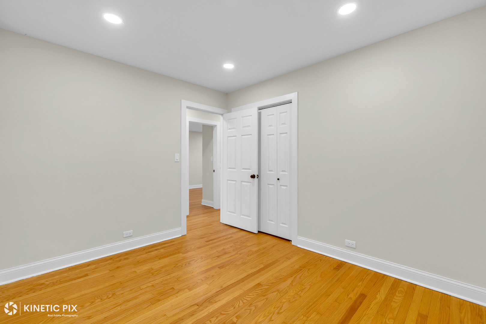 4938 West Randolph Street Hillside, IL 60162 - Photo 20 of 33 a view of empty room
