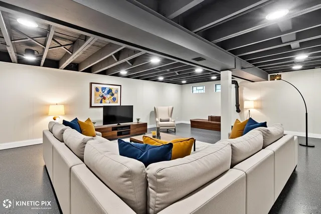 $350,000 | 4938 West Randolph Street, Hillside, IL 60162