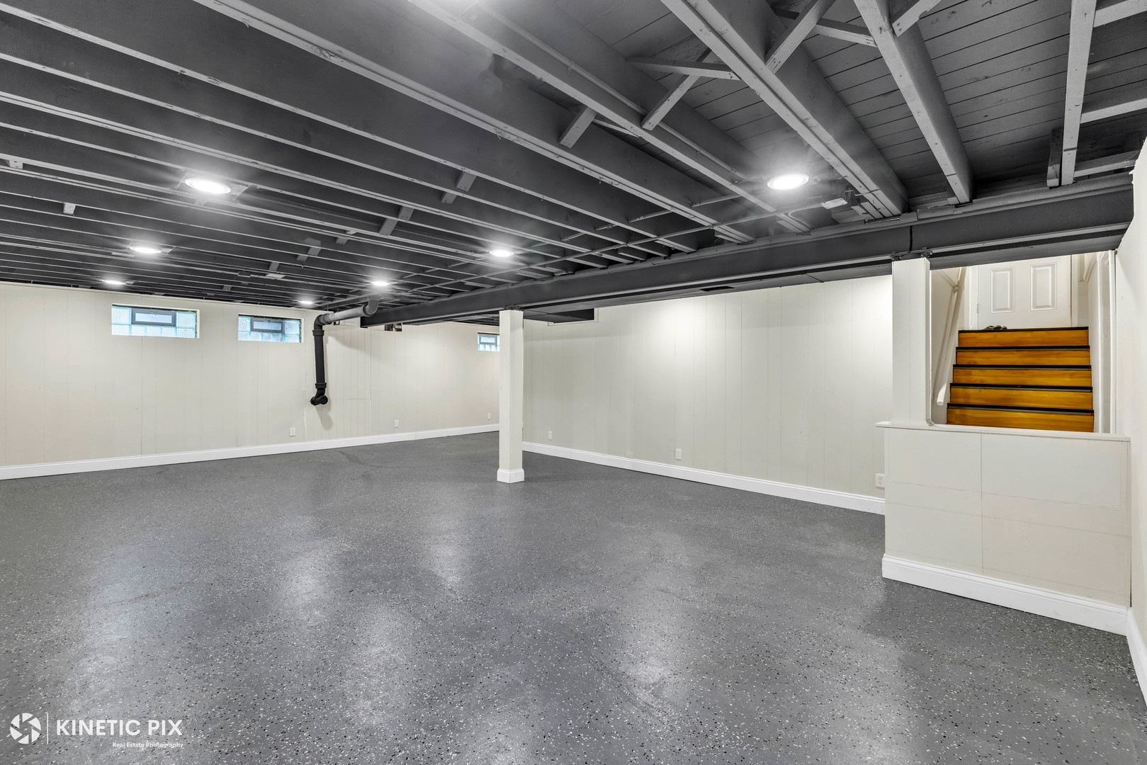 4938 West Randolph Street Hillside, IL 60162 - Photo 23 of 33 a view of an empty room