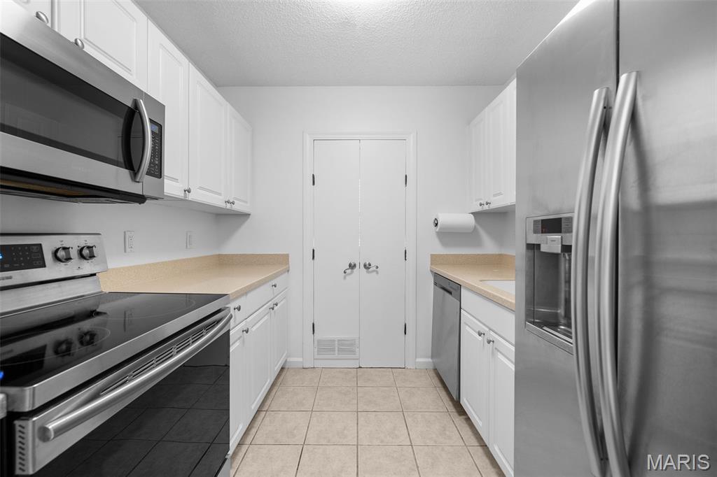 9196 Wrenwood Lane St. Louis, MO 63144 - Photo 11 of 34