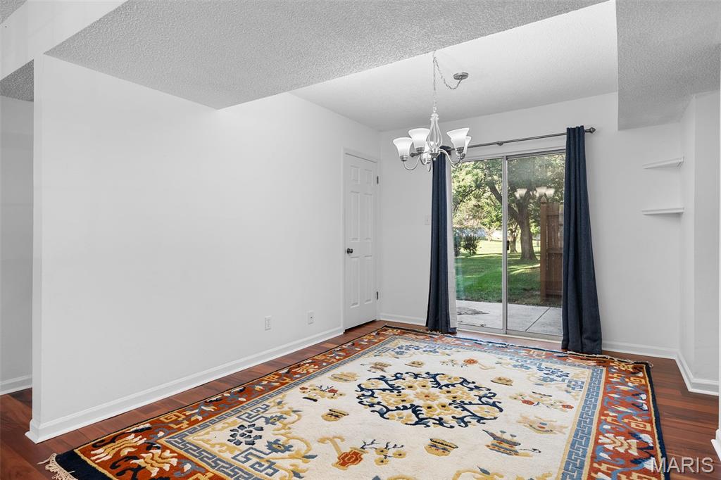 9196 Wrenwood Lane St. Louis, MO 63144 - Photo 6 of 34